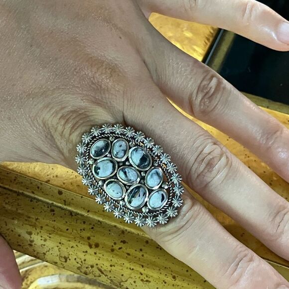 Natural White Buffalo Sterling Silver Cocktail Ring Size 8 - Picture 4 of 9